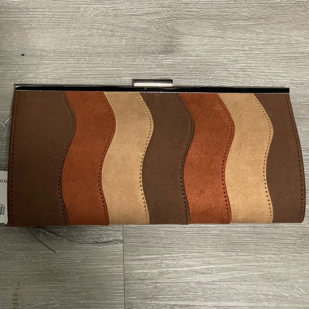 Versona Brown and Cream Envelope Clutch
